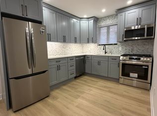30-72 49th St #1, Astoria, NY 11103