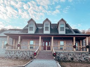 150 Roderick Ln, Strawberry Plains, TN 37871