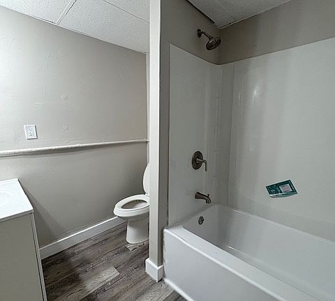 3rd image of 40 E Liberty St #2