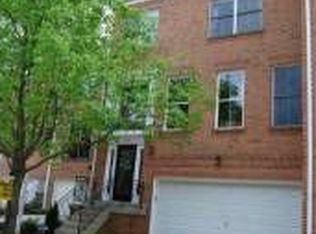 1682 Waterhaven Dr, Reston, VA 20190