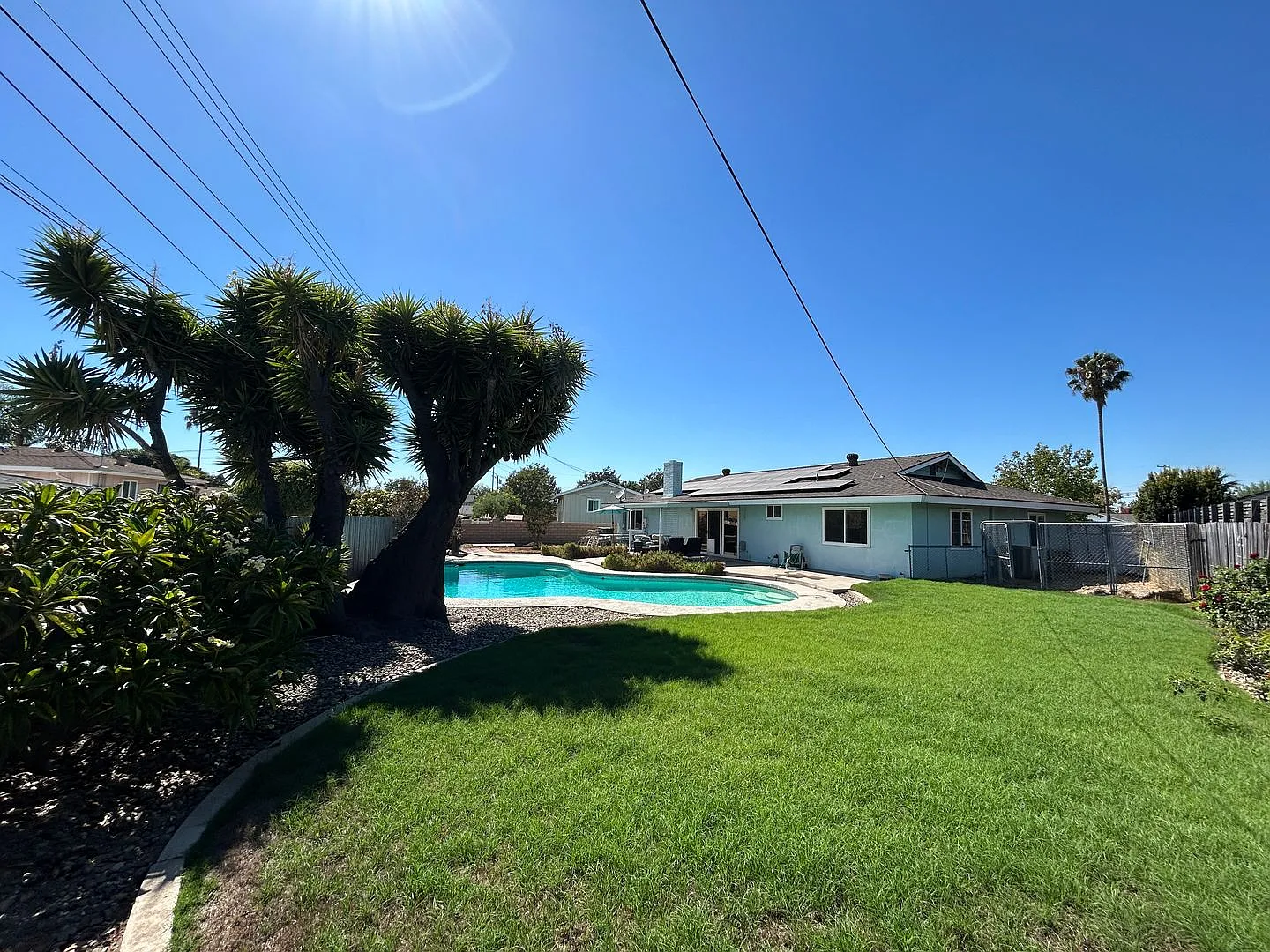 Beautifully Updated 4 Bed 2 Bath Ranch Style Pool Home in Tustin with Solar! — Photo 3