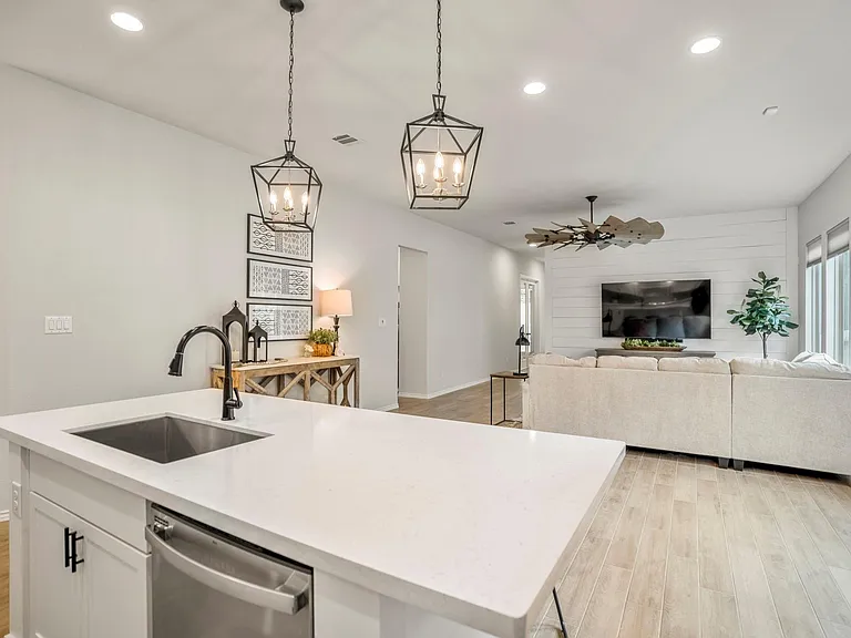 334 Topper Pines Dr — Photo 7