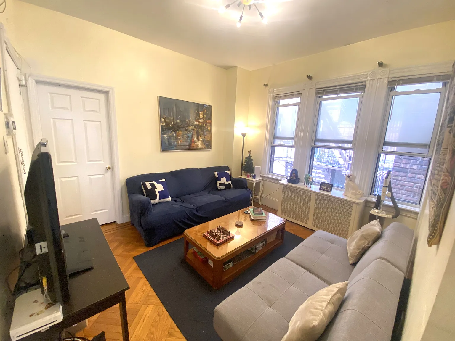 4 bed, 1000 sqft, $3,690 — Photo 3