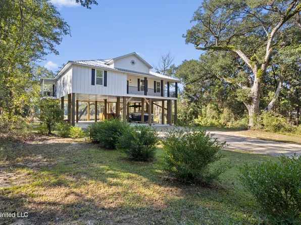 7435 E Oaklawn Rd, Biloxi, MS 39532