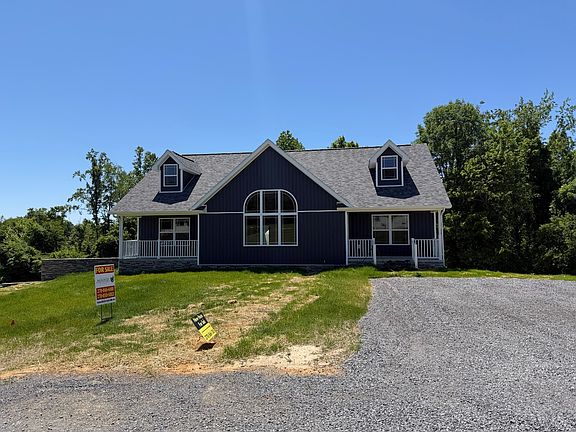 2nd image of 141 Sonny Aaron Dr