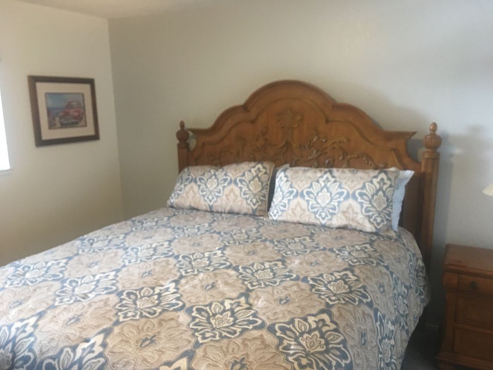 front bedroom kin g size bed upgraded mattress