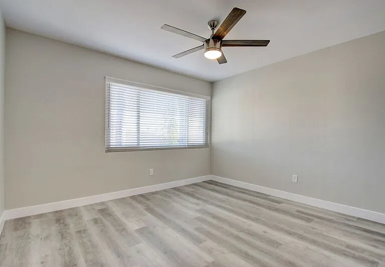 4659 Oregon St — Photo 6