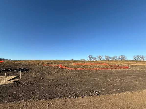 4 Alivias Ave, Pelican Rapids, MN 56572