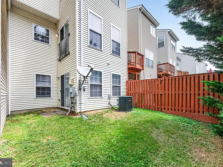 9743 Quiet Brook Ln — Photo 40