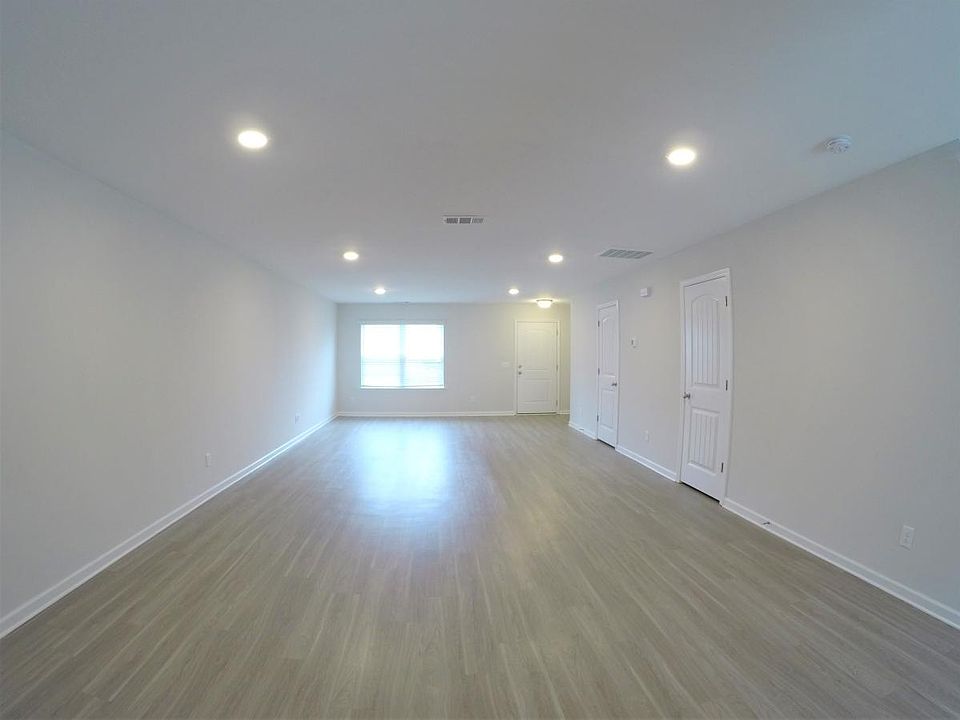 Living Room Area 2