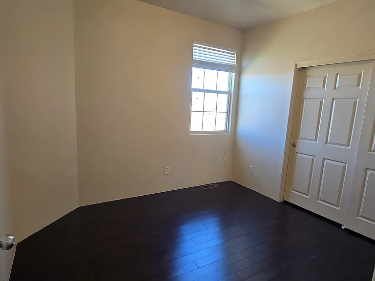 Second guest bedroom on second floor