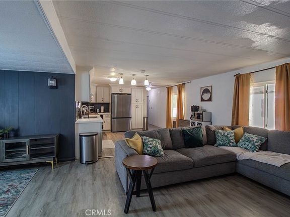5th image of 10701 Cedar Ave Space 13