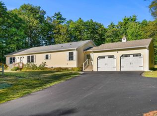 41 Ridgeview Dr, Milton, NH 03851