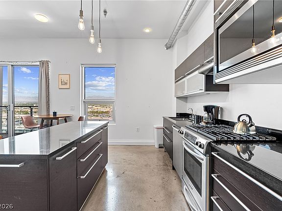 4th image of 200 Hoover Ave Unit 1201