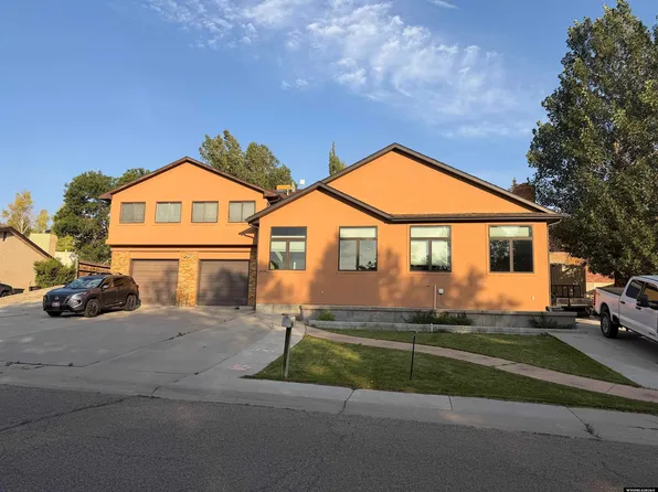 2030 Carson St, Rock Springs, WY 82901
