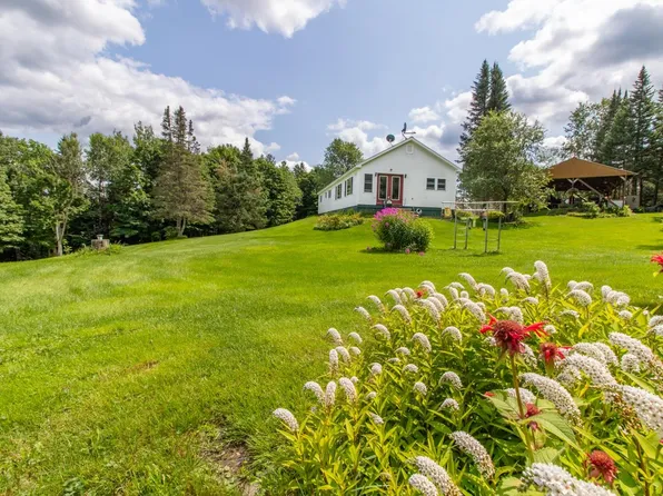 600 Tree Farm Road, Holland, VT 05830
