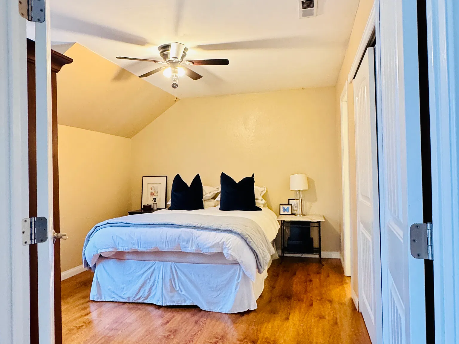 2 bed, 1329 sqft, $1,700 — Photo 2
