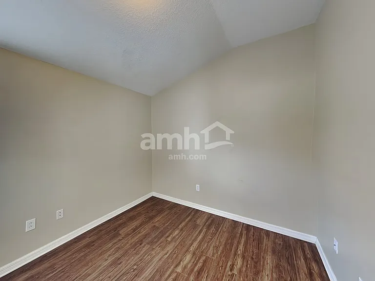 12828 Standbridge Dr — Photo 17