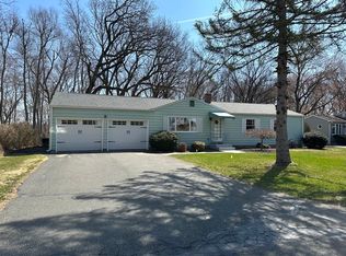 100 Bonnie Brae Dr, West Springfield, MA 01089