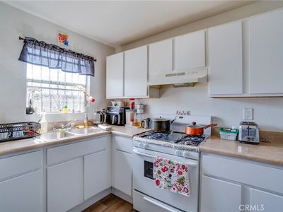 854 W Gage Ave, Los Angeles, CA, 90044