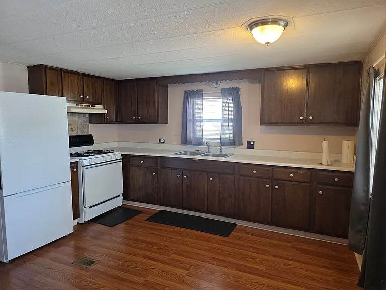 400 Wexford Dr — Photo 13