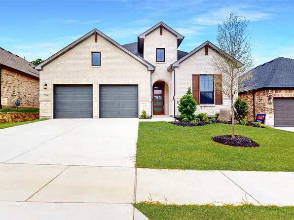 1516 Larson Ln, Denton, TX 76210
