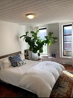 Rented by Compass | media 17