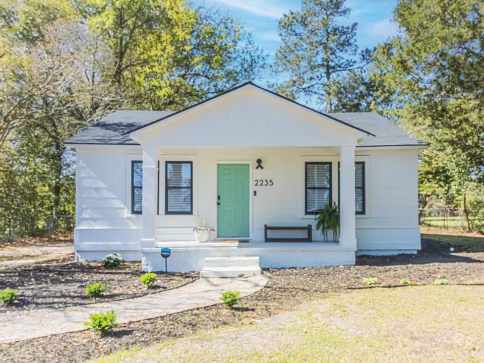 1st image of 2235 Sibley Road