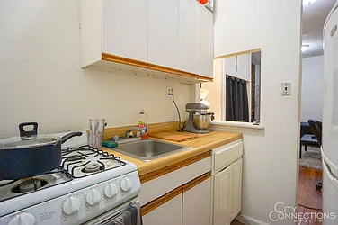 Rented by City Connections Realty