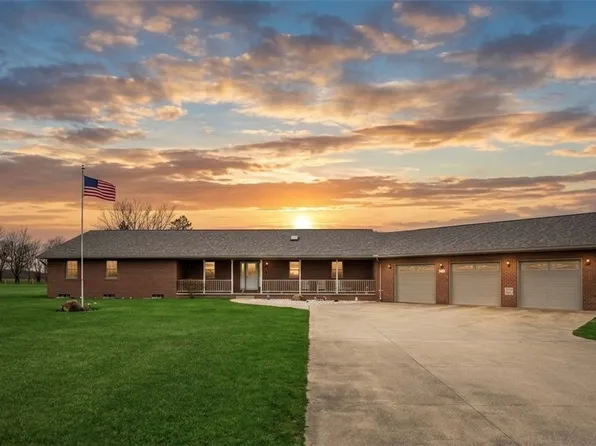 6424 Weaver Rd, Berlin Center, OH 44401