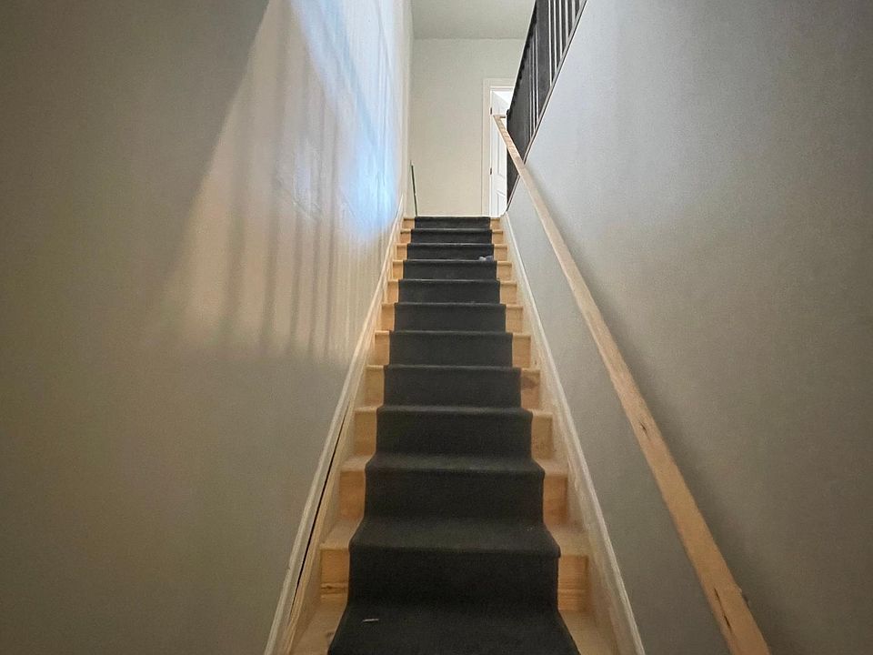 1st image of 1327 W Boston St #2