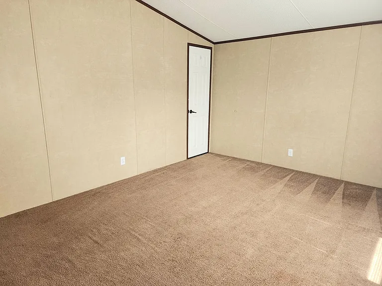 413 N Avenue K — Photo 19