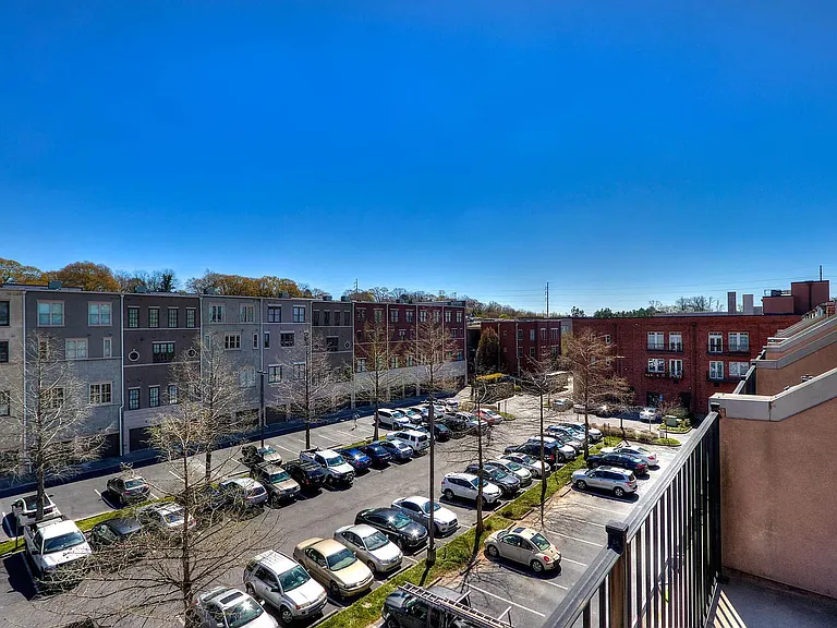 424 Bill Kennedy Way SE #B — Photo 9