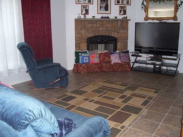 2nd image of 160 McMakin St
