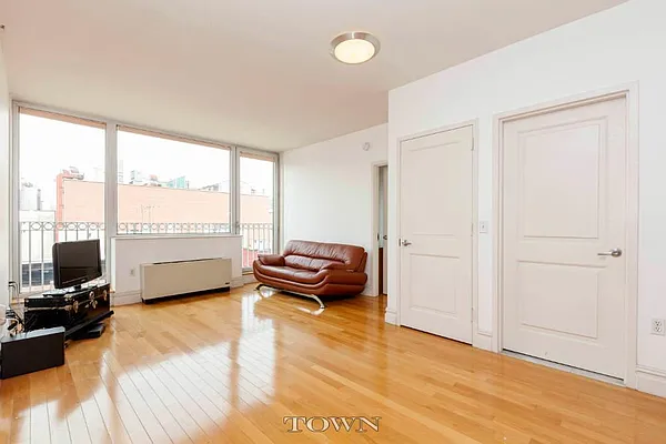 Rented by Town Residential | media 19