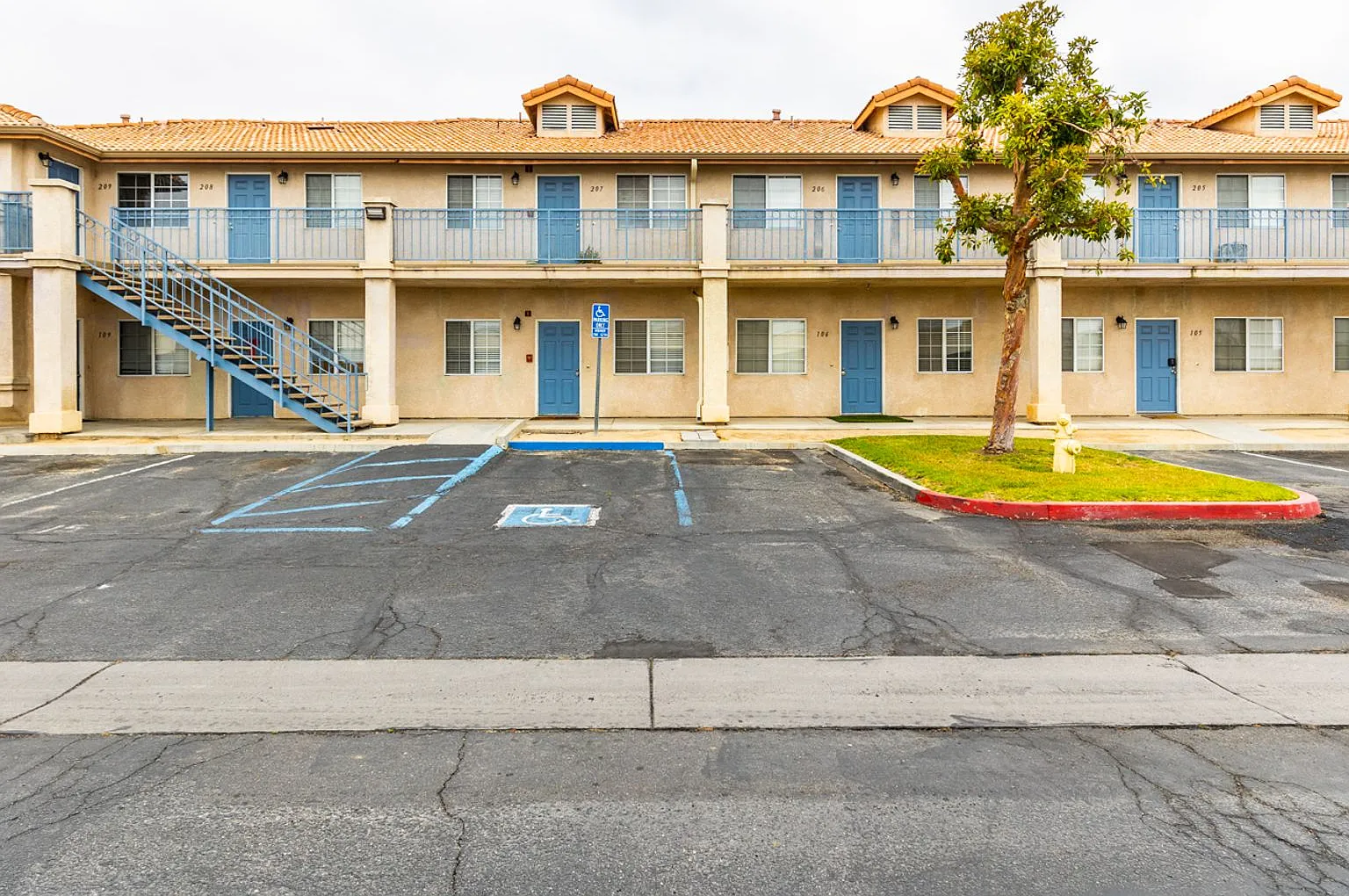 2 bedroom 2 bath apartment in Perris — Photo 3