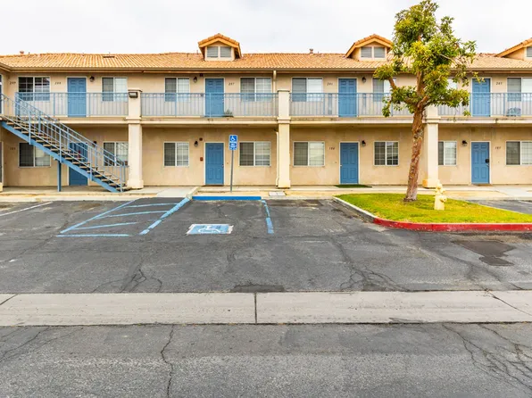 2 bedroom 2 bath apartment in Perris, 342 Wilkerson Ave Perris Villas #204, Perris, CA 92570