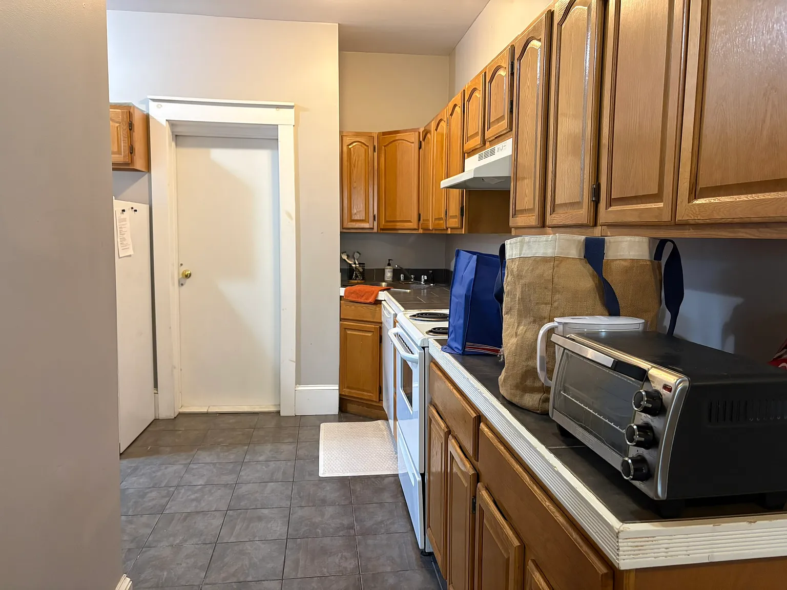3 bed, $3,850 — Photo 4