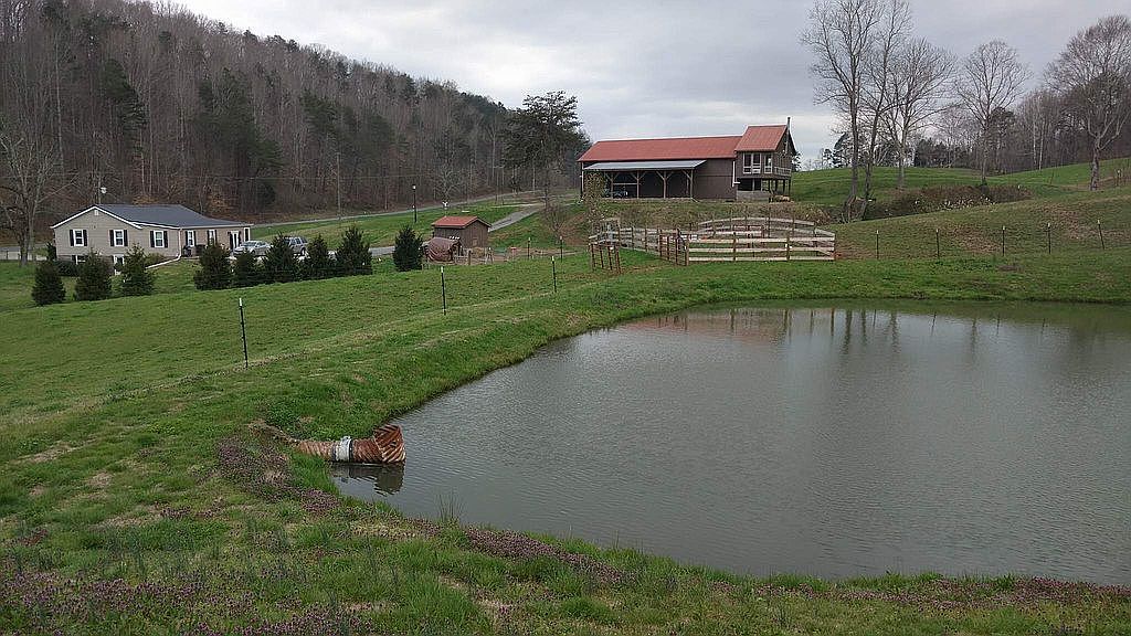 3427 Tater Valley Rd, Washburn, TN 37888 Zillow