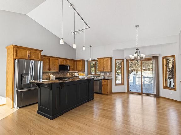 4th image of 1157 Ridge Bluff Ct