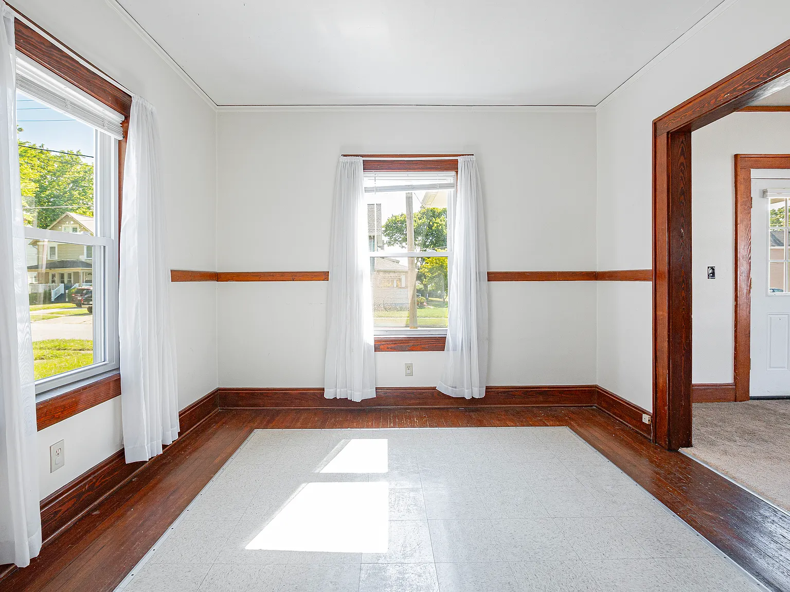 3 bed, 1056 sqft, $1,450 — Photo 4