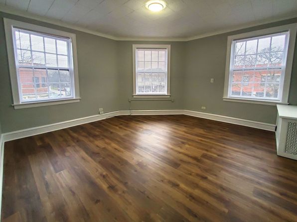 695 Vernon Ave FLOOR 2