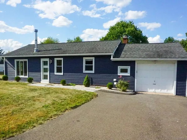 28 Evergreen Road, Cromwell, CT 06416