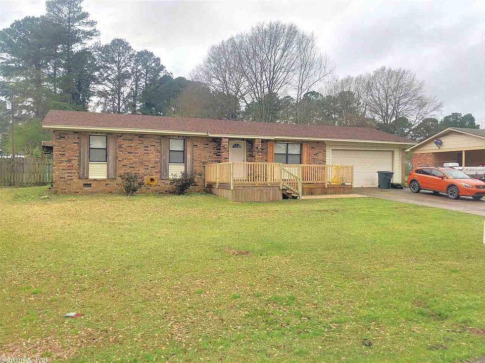 1st image of 713 Reynolds Dr