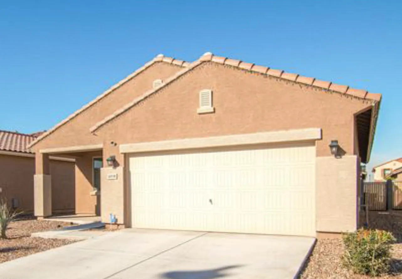 3 bed, 1578 sqft, $2,000 — Photo 2
