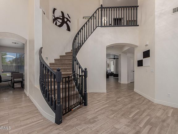 5th image of 3307 E LOWELL Avenue