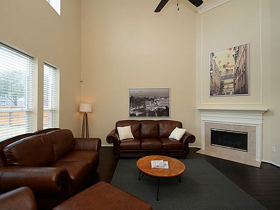 2nd image of 5002 Hearth Hollow Ln