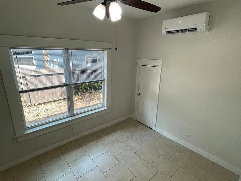 416 W Amelia Ave #1 — Photo 6