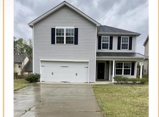 63 Hallow Oak St, Spring Lake, NC 28390