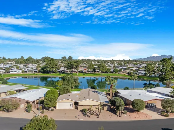 26423 S LAKEVIEW Drive, Sun Lakes, AZ 85248